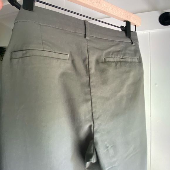 J.Jill Wearever Refined Woven Trouser - 8P - Olive Green - Picture 6 of 8